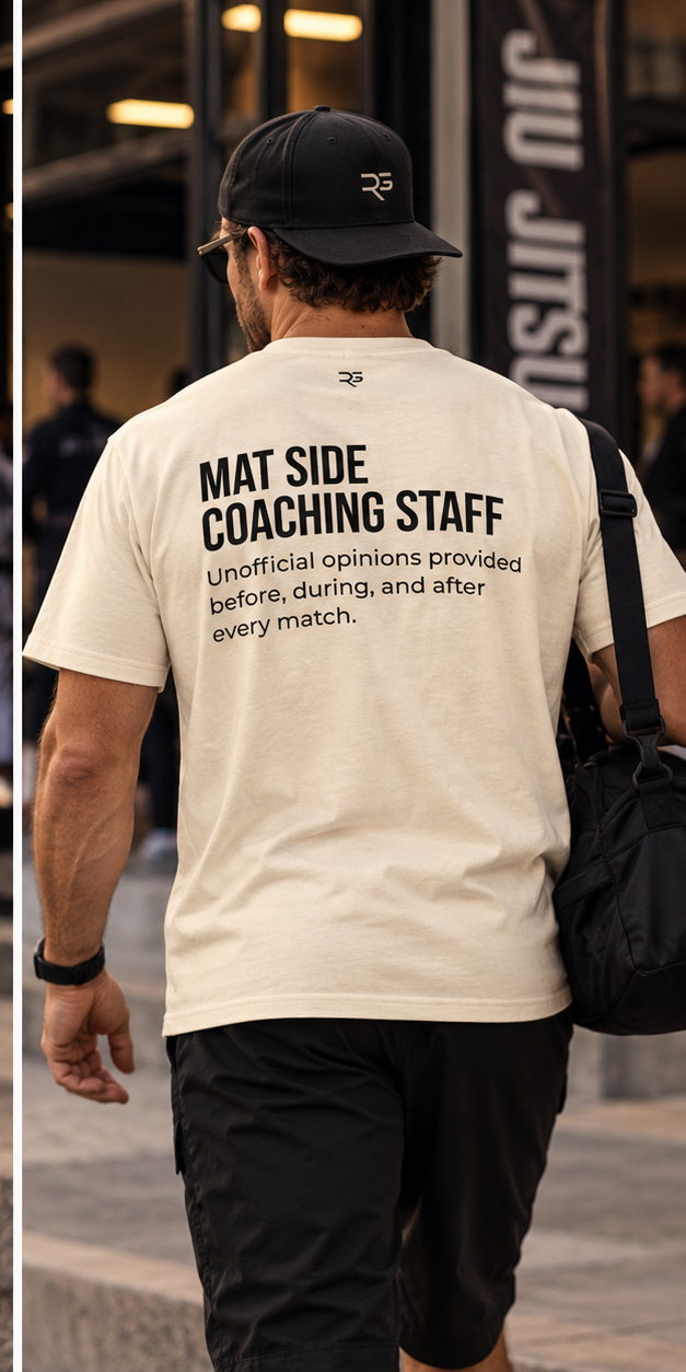 Camiseta del personal técnico a pie de tatami – Blanco y Blanco Vintage | Papá de Jiu Jitsu